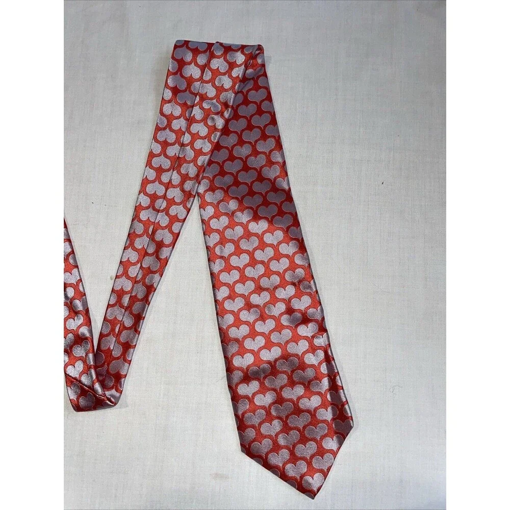 Desantis Collection Men’s Dress Tie Size 58” Pink Hearts Business Formal City
